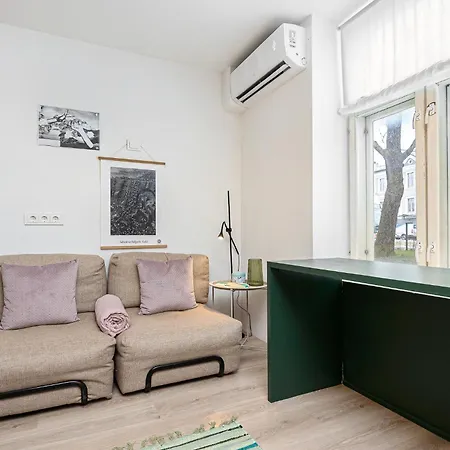 Cozy Apartment With Free Parking In The City Centre Tallinn Exterior photo