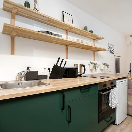 Cozy Apartment With Free Parking In The City Centre Tallinn Exterior photo