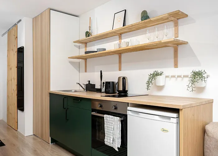 Cozy Apartment With Free Parking In The City Centre